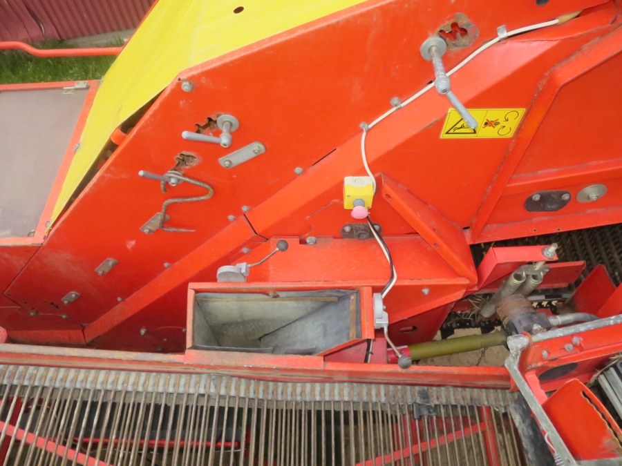 5209 Grimme SE 75-30 potato harvester