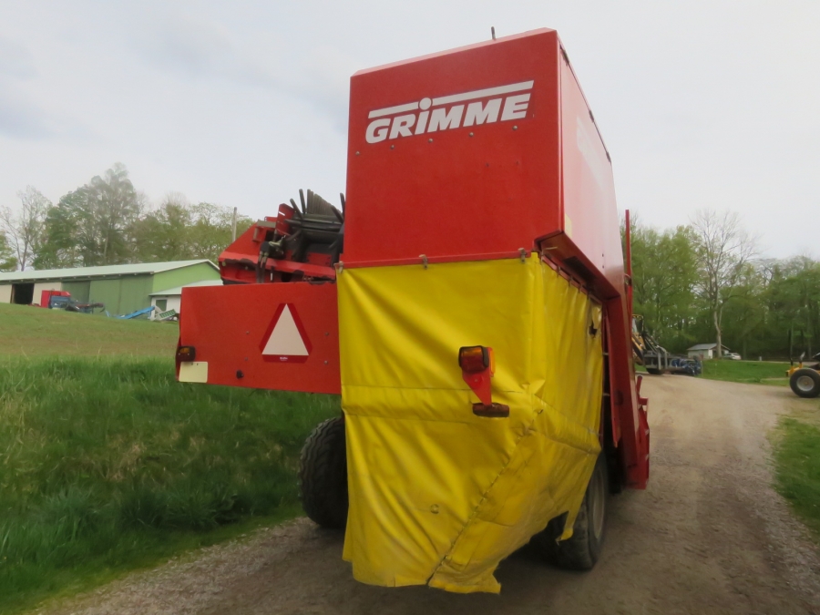 5209 Grimme SE 75-30 potato harvester