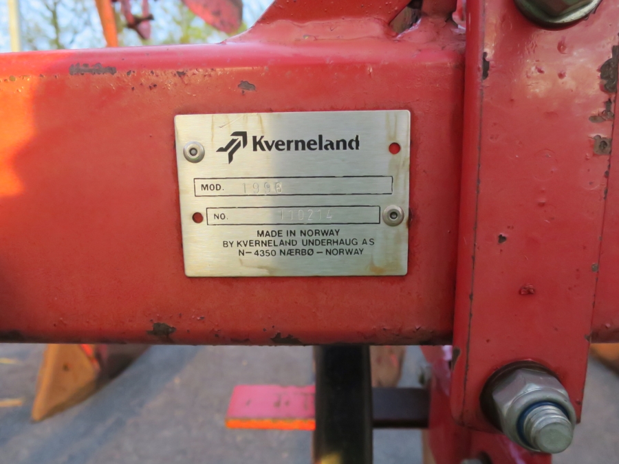 5214 Underhaug 4 row potato ridger