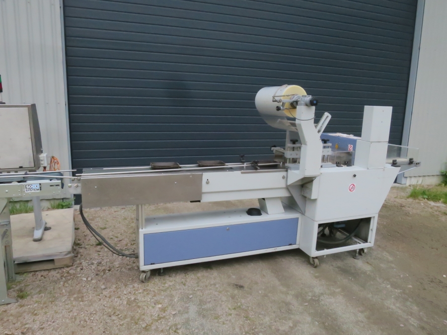 5224 RGD Mape flow pack with Upmatic tray feeder