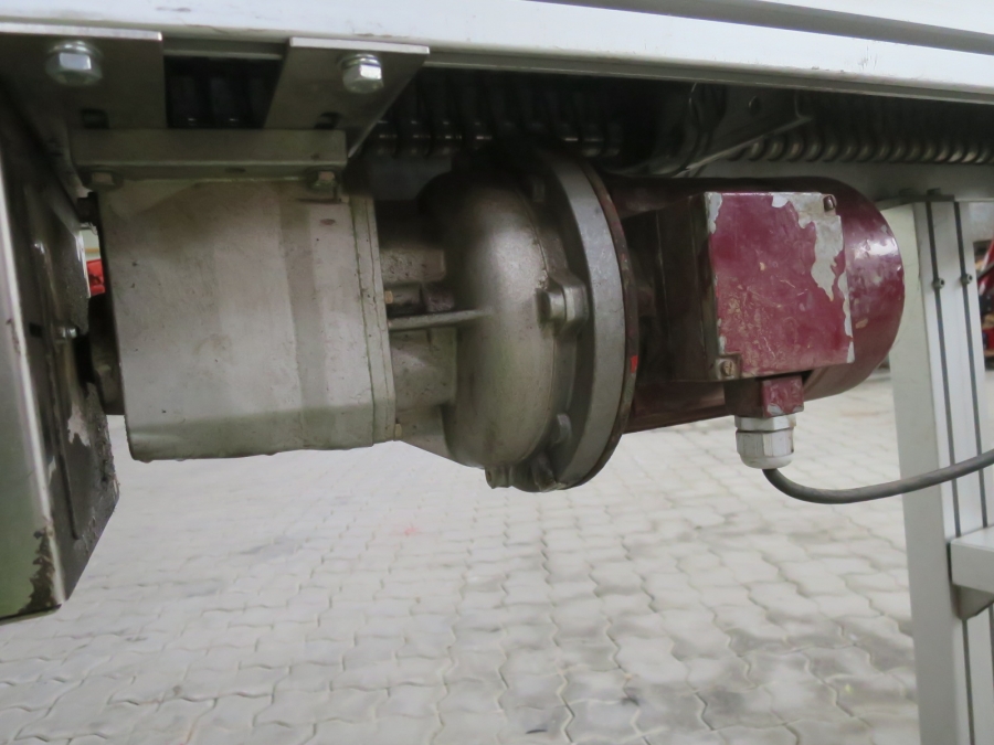 5224 RGD Mape flow pack with Upmatic tray feeder