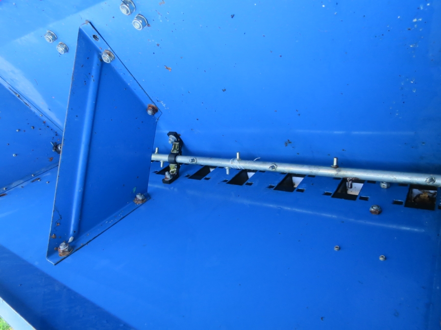 5230 Haarby onion planter 3 row