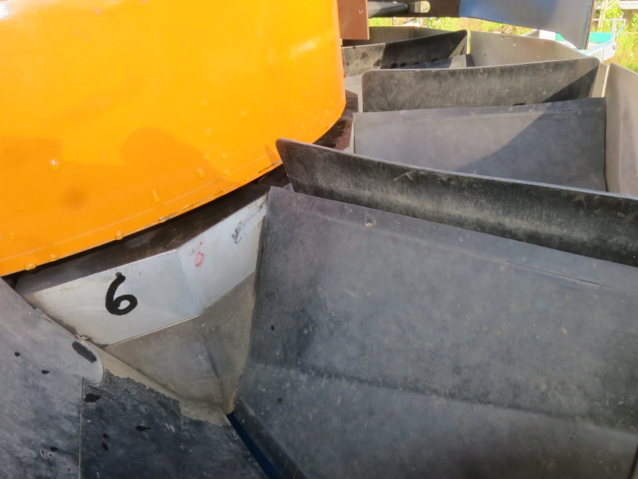5235 Daumar weigher and Xarpa net clipper