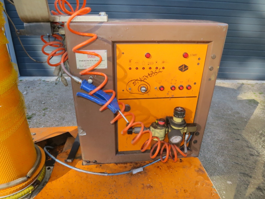 5235 Daumar weigher and Xarpa net clipper