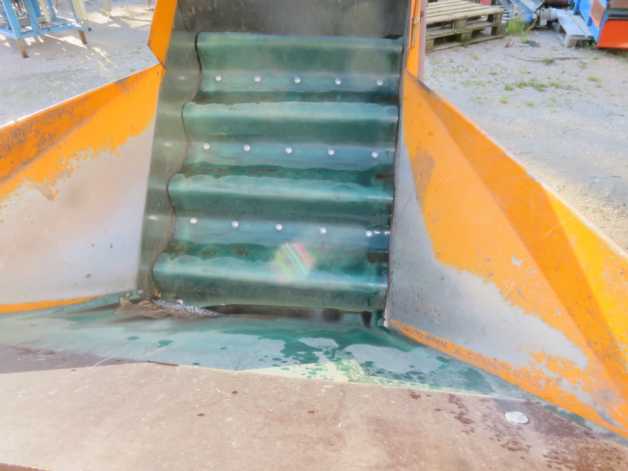 5235 Daumar weigher and Xarpa net clipper