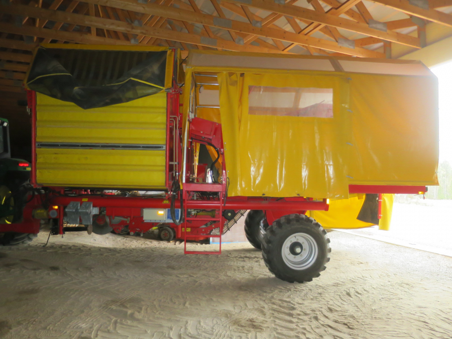 5278 Grimme SE75-40 potato harvester