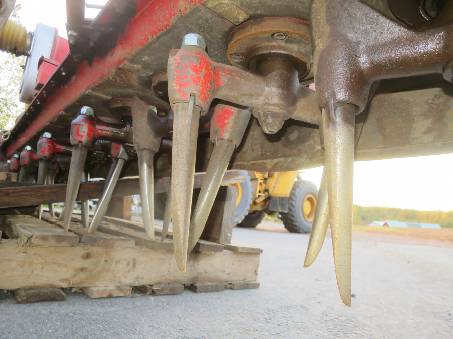 5284 Lely power harrow  rotavator 3 m.