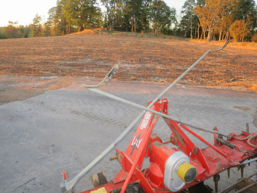 5284 Lely power harrow  rotavator 3 m.