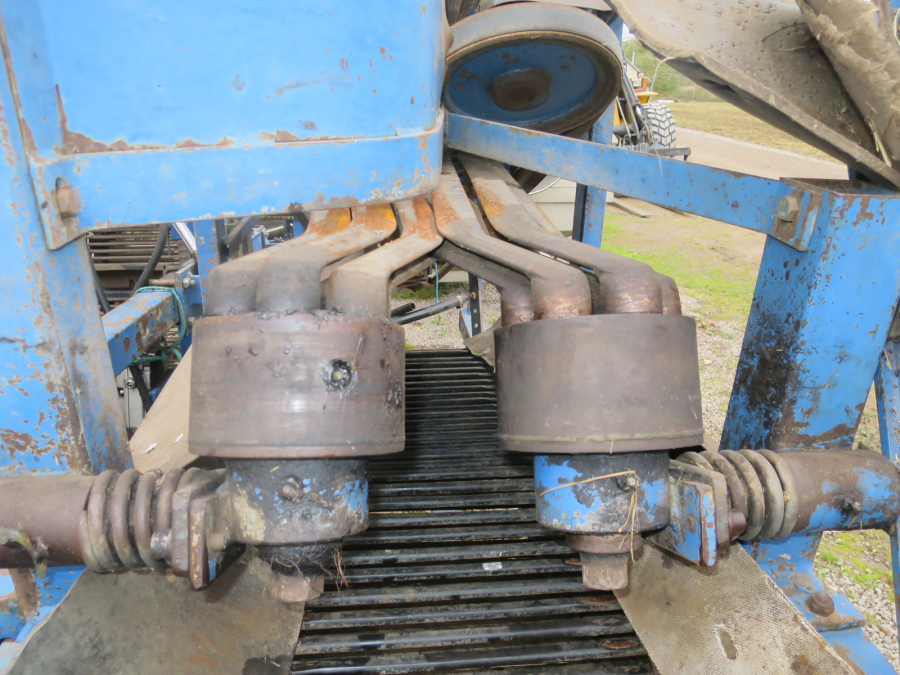 5290 Asa-Lift carrot harvester with elevator