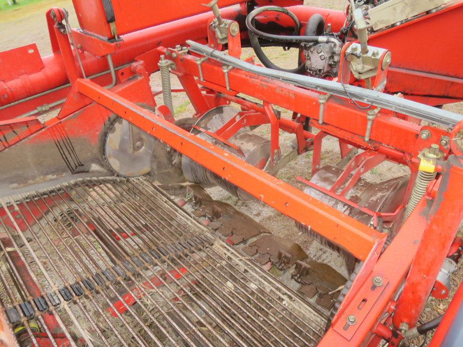 5314 Grimme DL1500 potato harvester 2 row