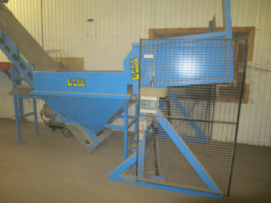 5324 EMVE BE6000 paper bagger with Newtec 2009XBG weigher
