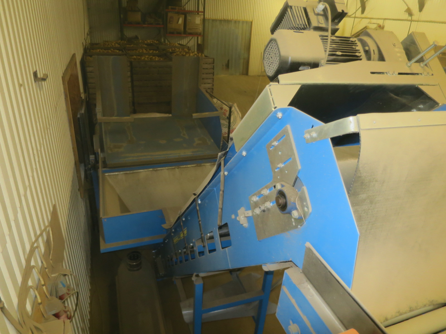 5324 EMVE BE6000 paper bagger with Newtec 2009XBG weigher