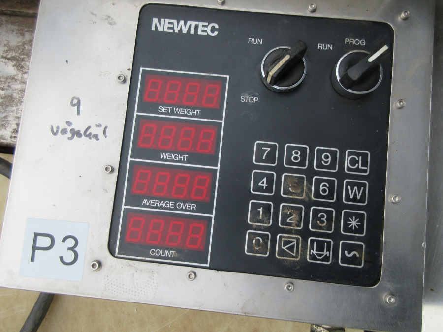 5346 Newtec 2009G computer weigher for carrots