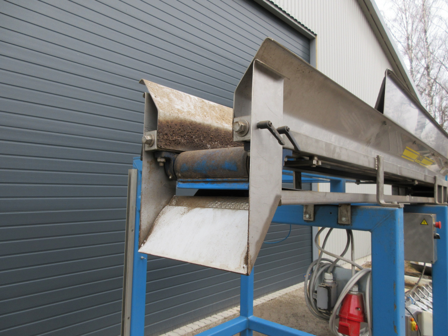5346 Newtec 2009G computer weigher for carrots