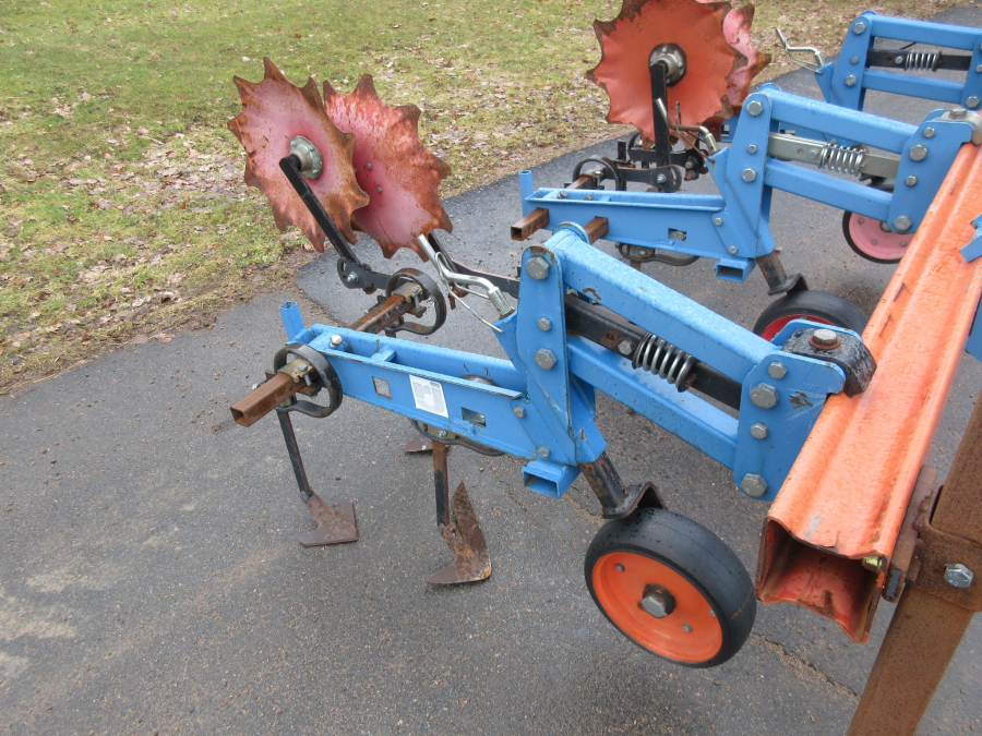 5353 Hatzenbichler Row crop cleaner 2 row