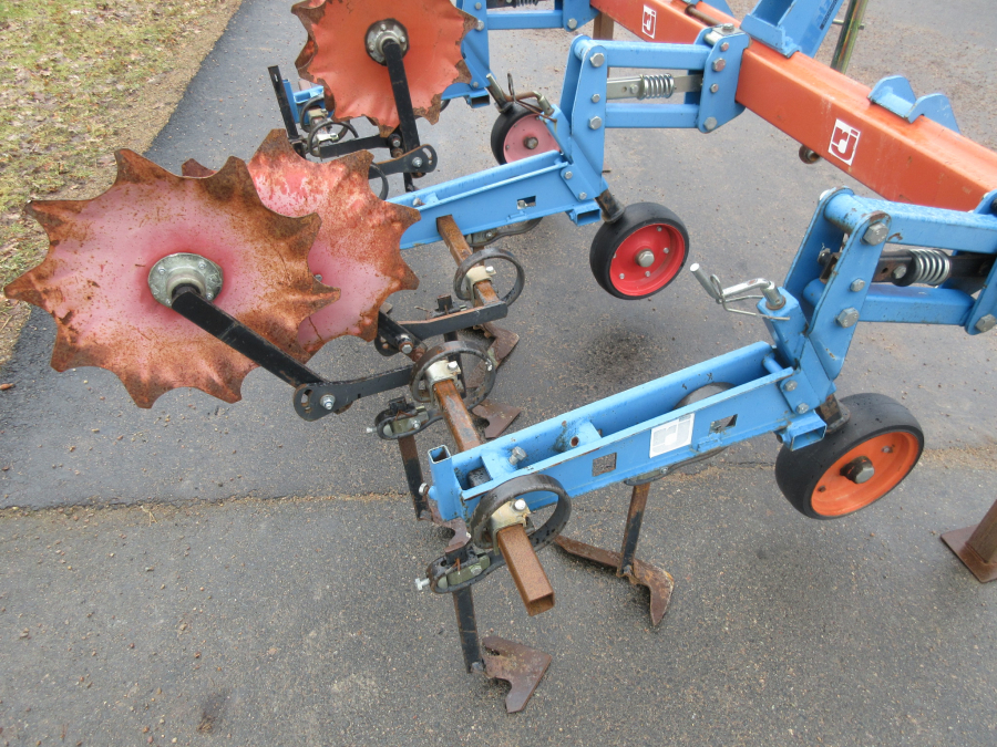 5353 Hatzenbichler Row crop cleaner 2 row