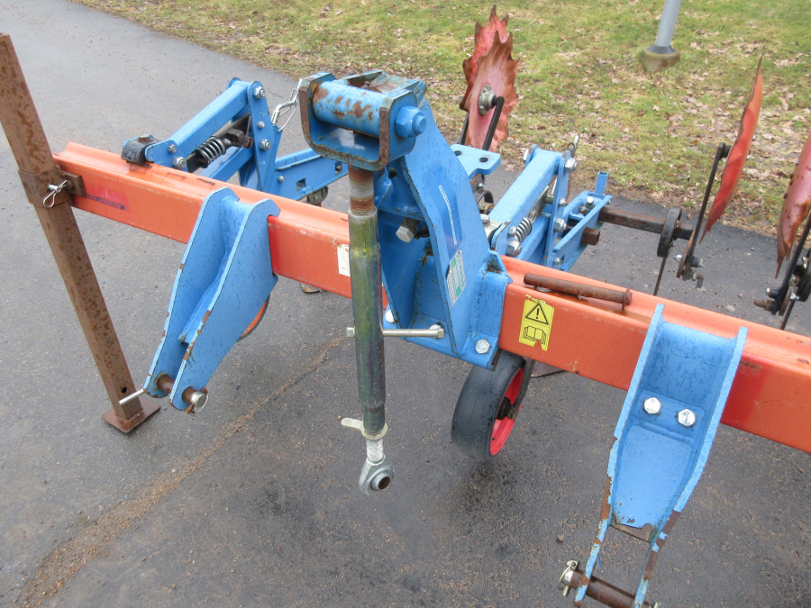 5353 Hatzenbichler Row crop cleaner 2 row