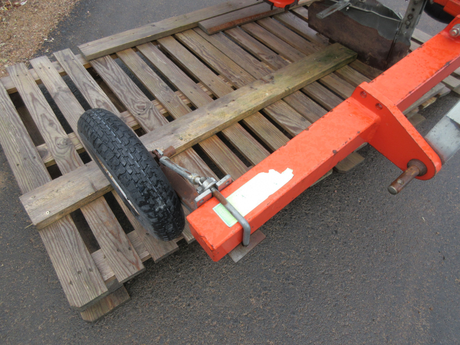 5385 Checchi & Magli Fox leek transplanter