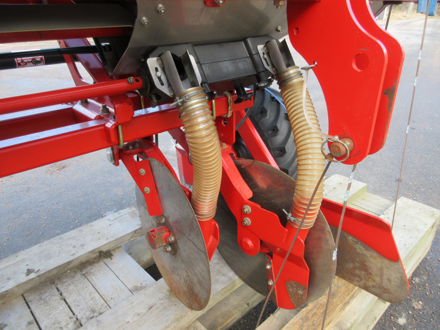 5387 Grimme FA200 front fertilizer unit