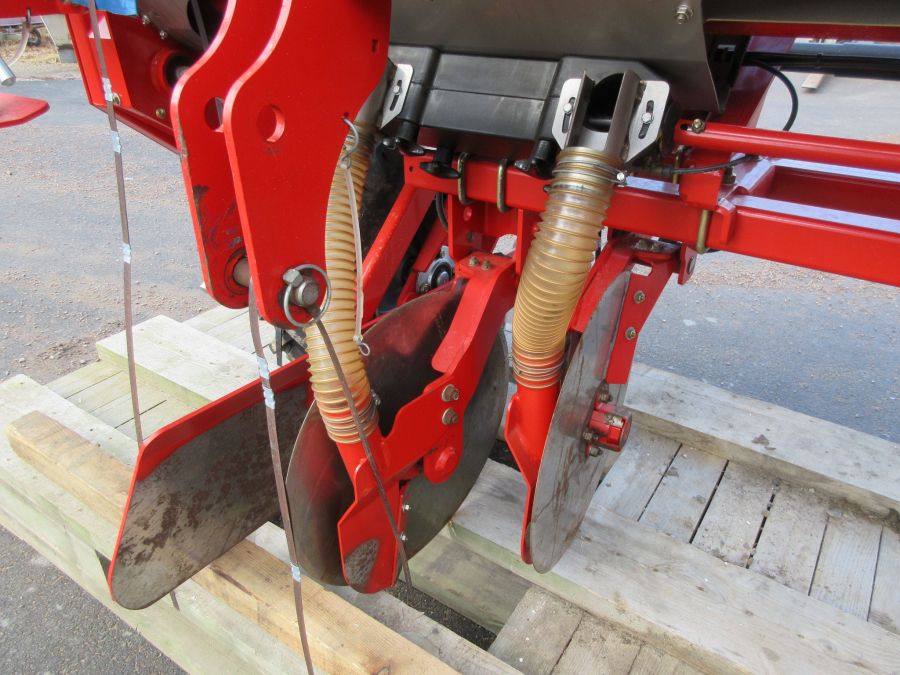 5387 Grimme FA200 front fertilizer unit
