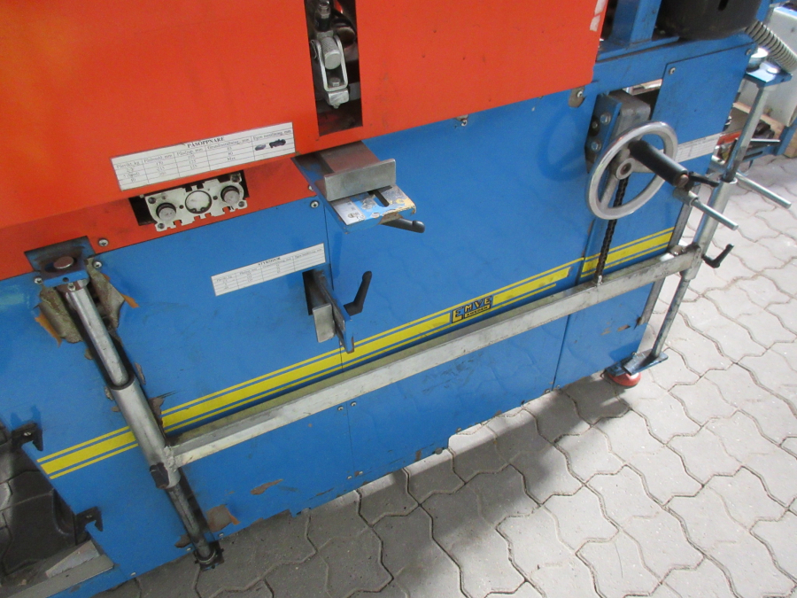 5417 EMVE BE5000 paper bagger