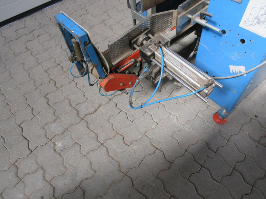 5417 EMVE BE5000 paper bagger