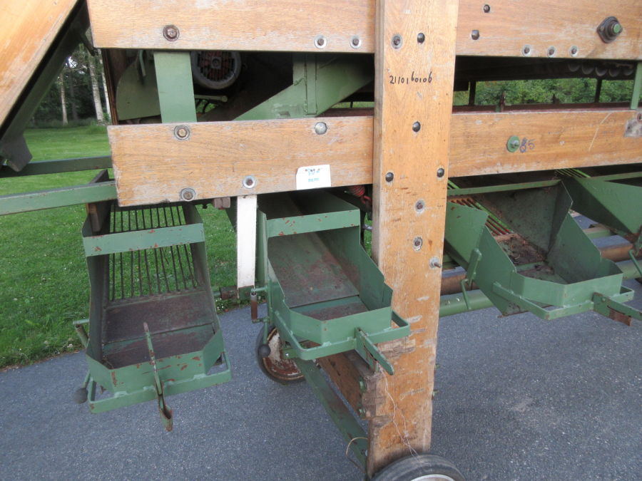 5426 Schouten onion sorter combi with inspection etc