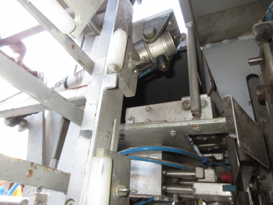 5429 Upmatic 4315 paper bagger for potato bags