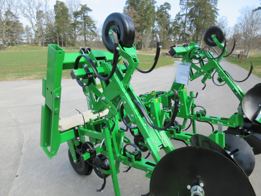 5430 Sfoggia disc ridger for potato 4 row