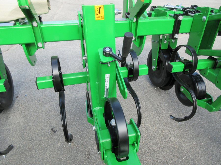 5430 Sfoggia disc ridger for potato 4 row