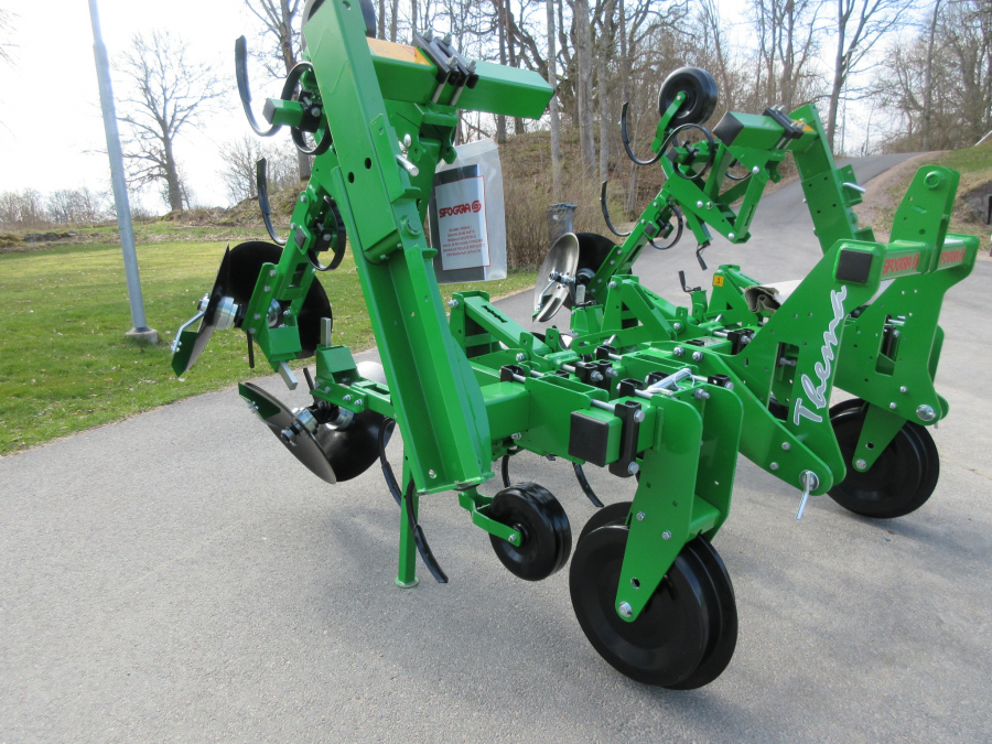 5430 Sfoggia disc ridger for potato 4 row