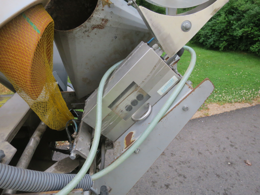 5444 Upmatic 3006 net clipper
