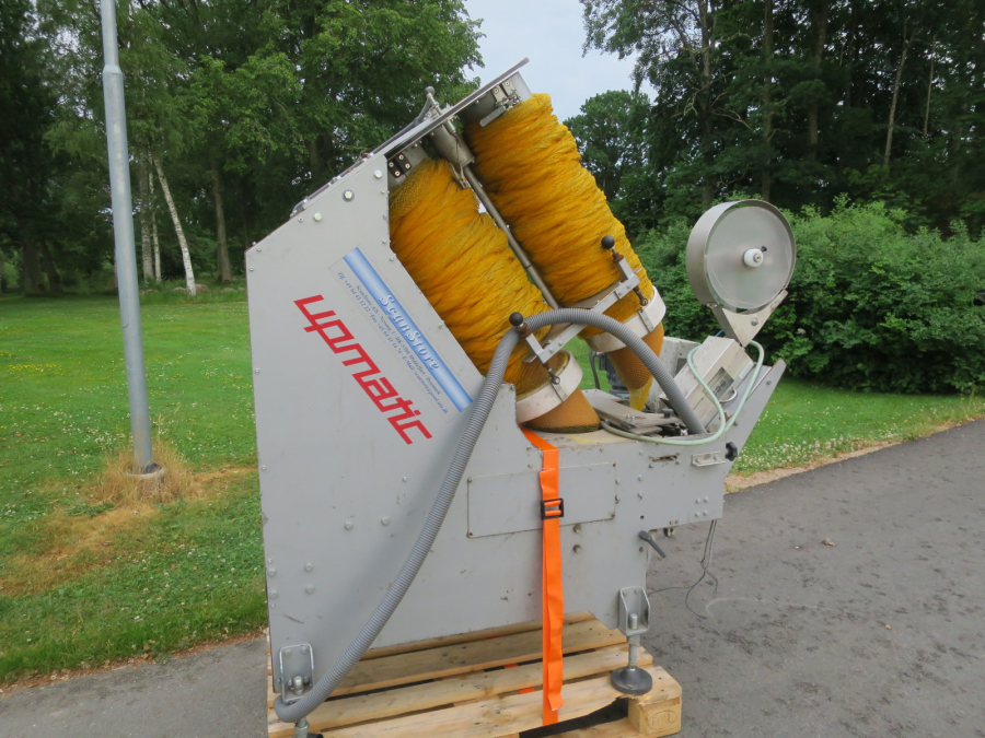 5444 Upmatic 3006 net clipper