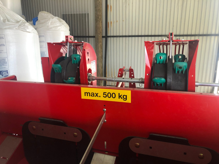 5458 Grimme GL32E potato planter