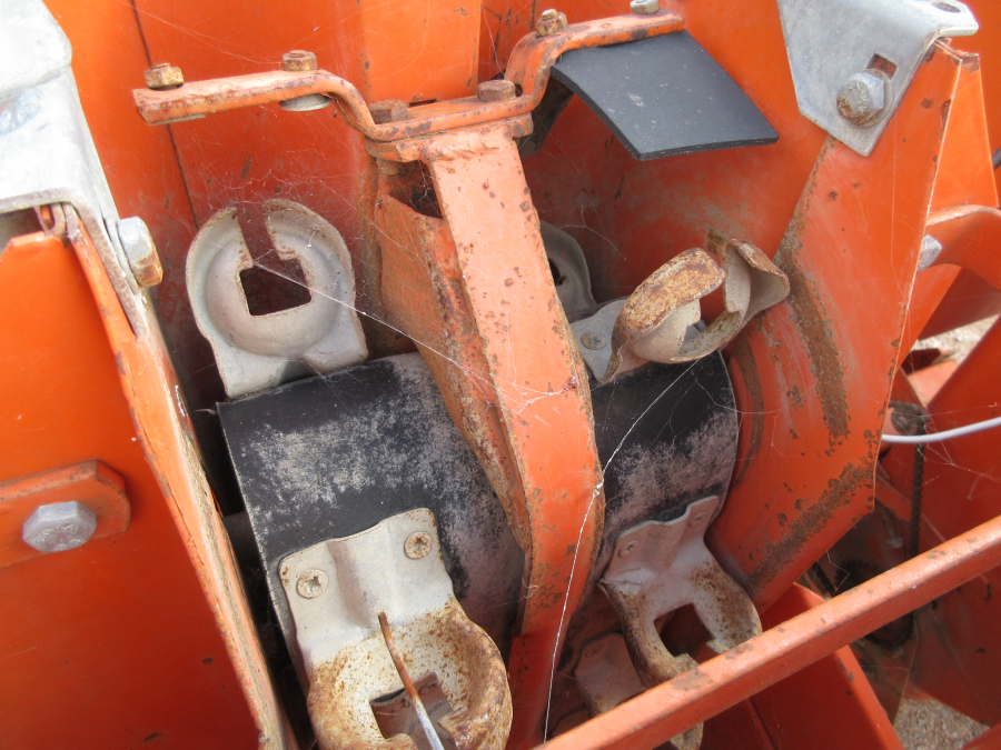 5459 Underhaug UN1400 potato planter