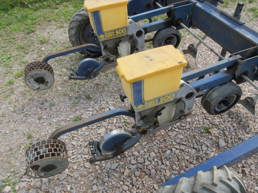 5463 Nibex 500 2 row precision seeder for vegetables