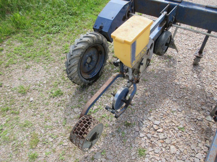 5463 Nibex 500 2 row precision seeder for vegetables