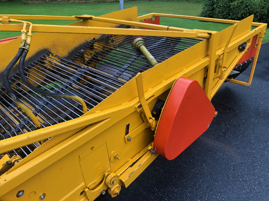 5487 Samon onion windrower used