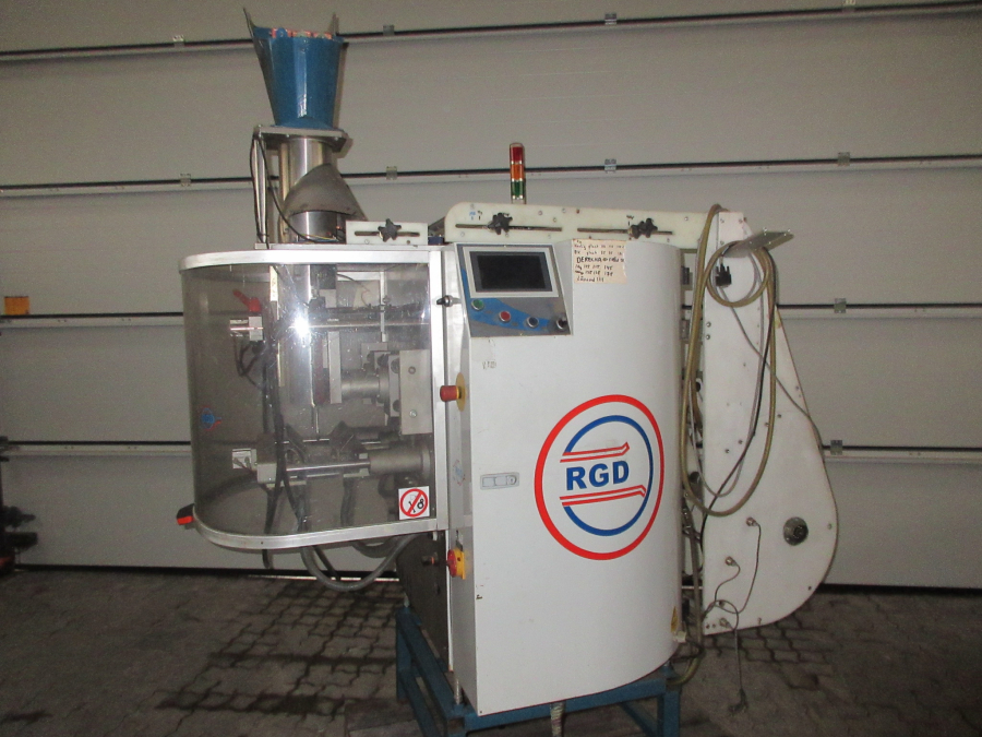 5520 RGD VR15 vertical bagger