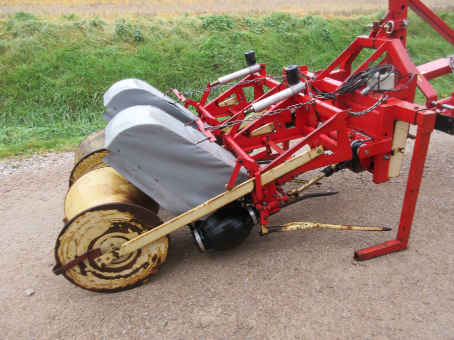 5526 Oldenhuis haulm puller looftrekker