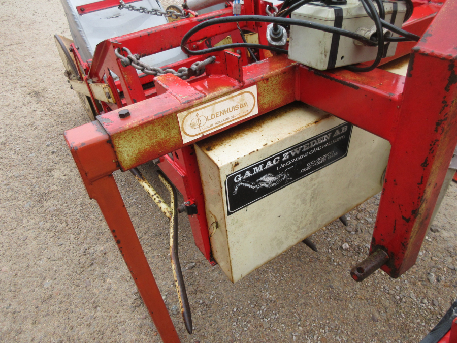 5526 Oldenhuis haulm puller looftrekker