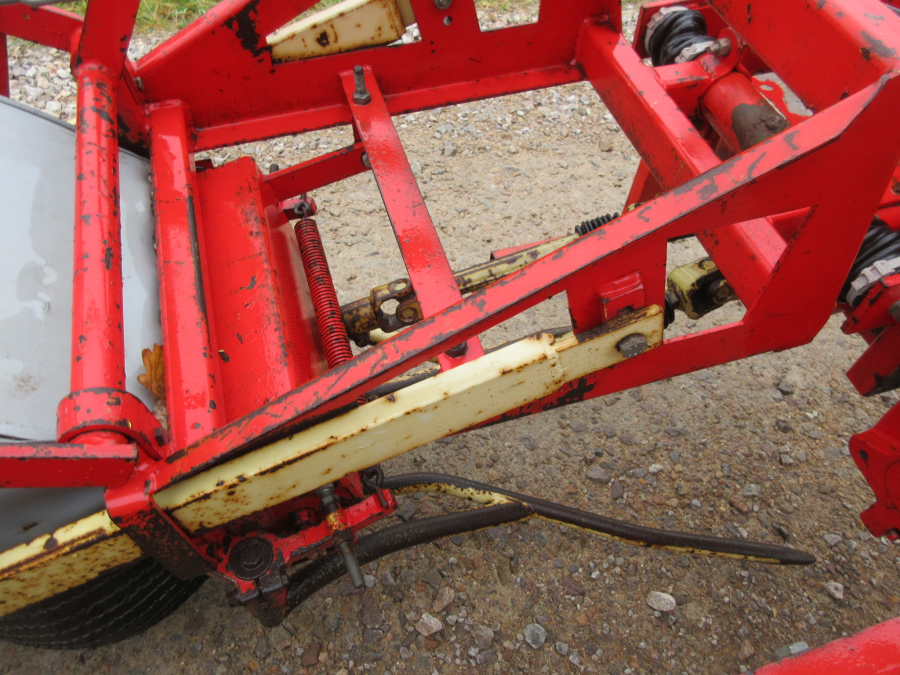 5526 Oldenhuis haulm puller looftrekker