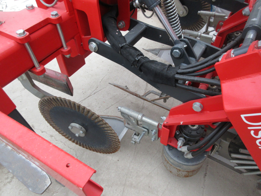 5527 Vegniek Discmaster haulmpuller 2 row