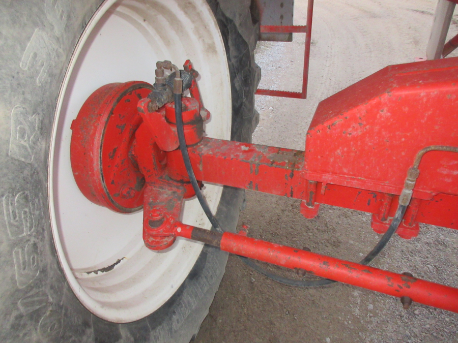 5528 Dewulf GKII carrot harvester 2 row with elevator