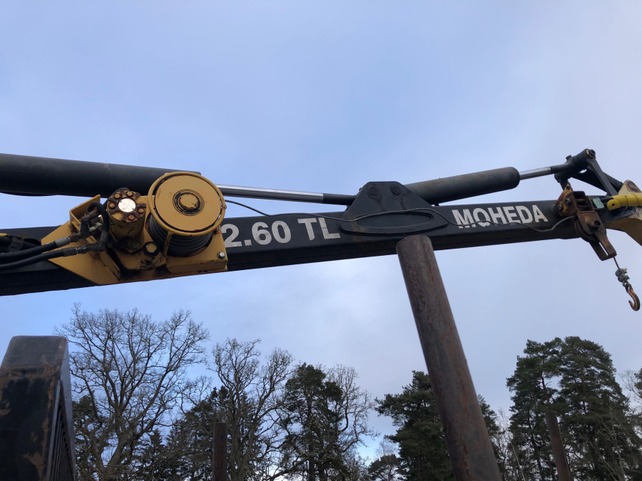 5542 Tractor Valmet 465 4WD with Moheda timber trailer 10 ton