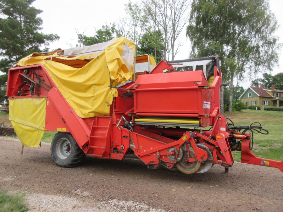 5547 Grimme SE75-30 potato harvester