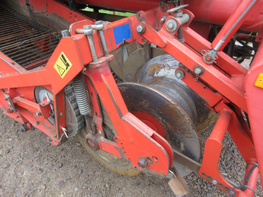 5547 Grimme SE75-30 potato harvester