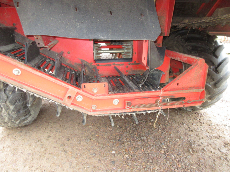 5547 Grimme SE75-30 potato harvester