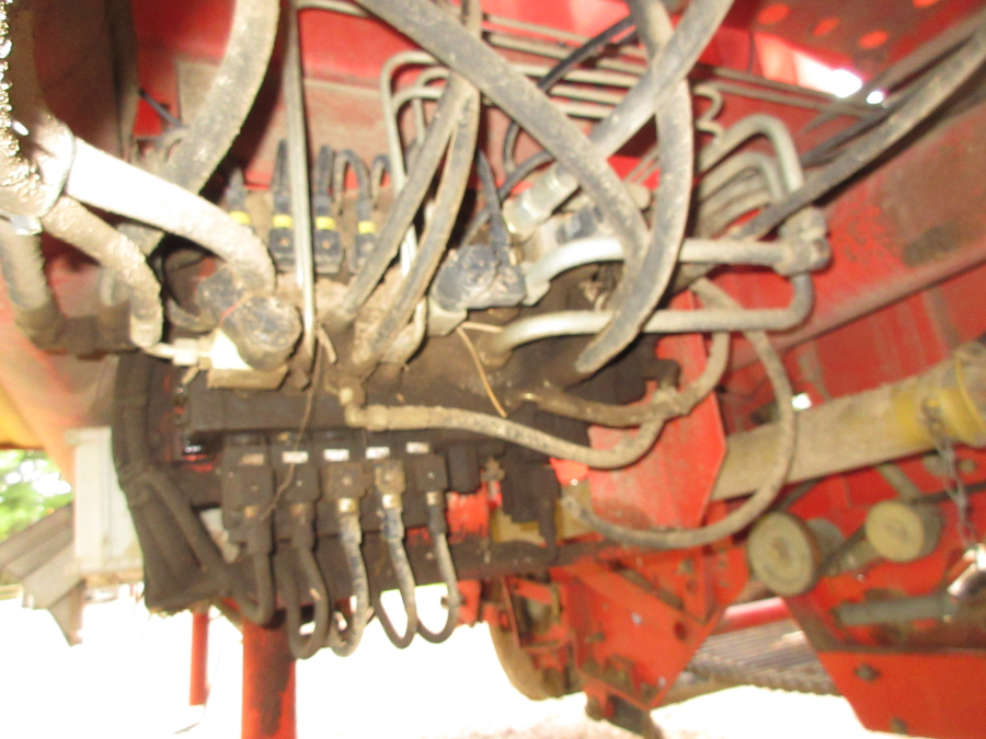 5547 Grimme SE75-30 potato harvester