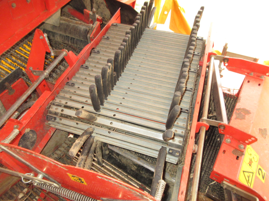 5547 Grimme SE75-30 potato harvester